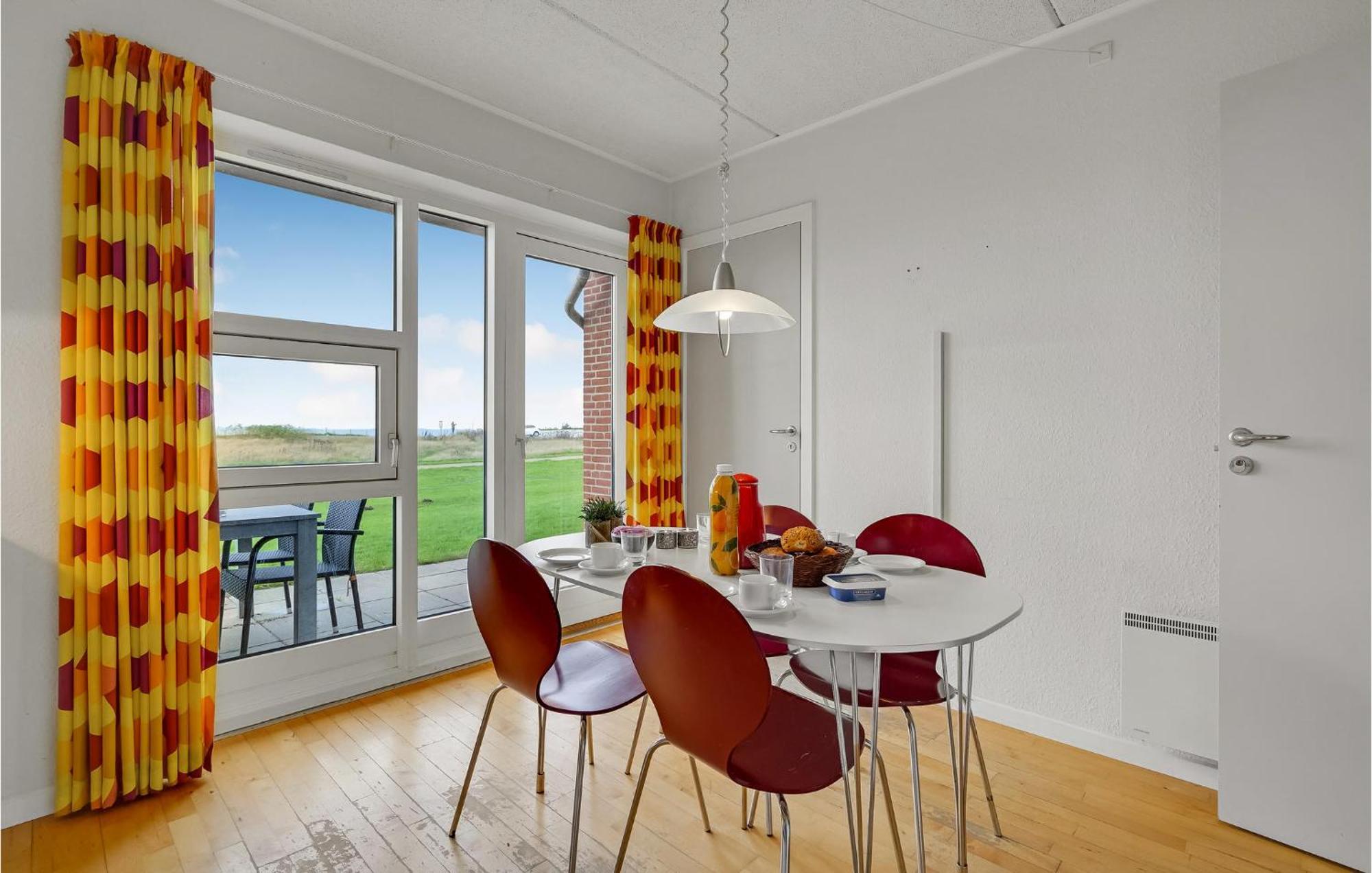 2 Bedroom Stunning Home In Højer エクステリア 写真